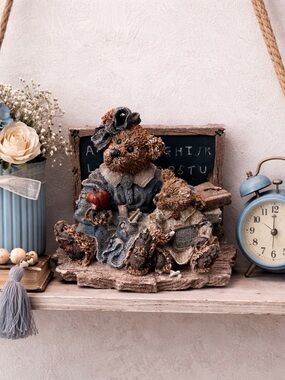Limited Edition Boyd’s Bears Figurine “Miss Bruin & Bailey…the Lesson”